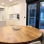 Apartment Charming In The Center Of *
