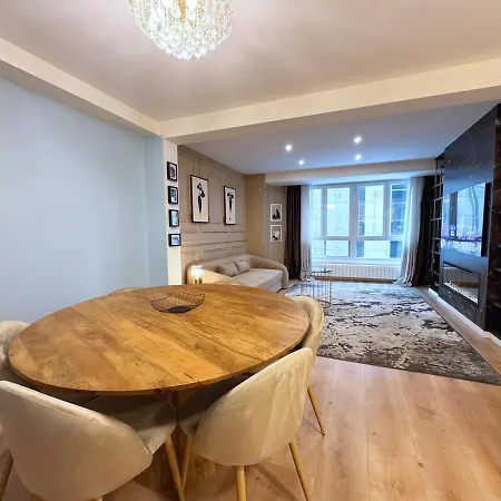 Luxury In The Center Of *