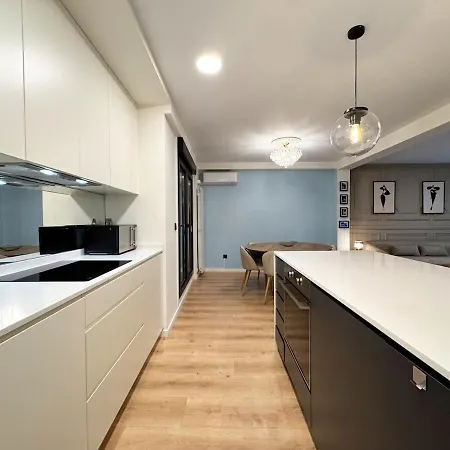 Luxury In The Center Of *