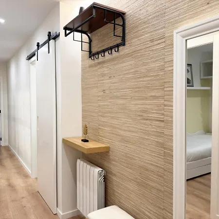 Charming In The Center Of דירה