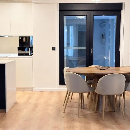 Apartmán Charming In The Center Of *