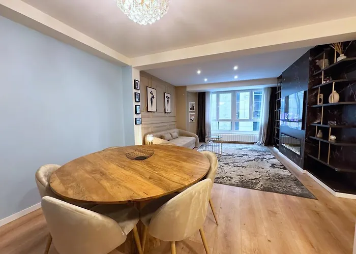 Charming In The Center Of *