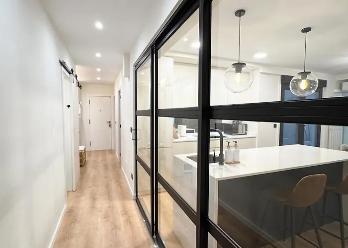 Apartman Charming In The Center Of *