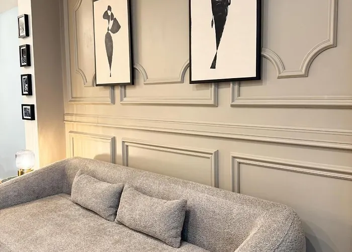 Charming In The Center Of *