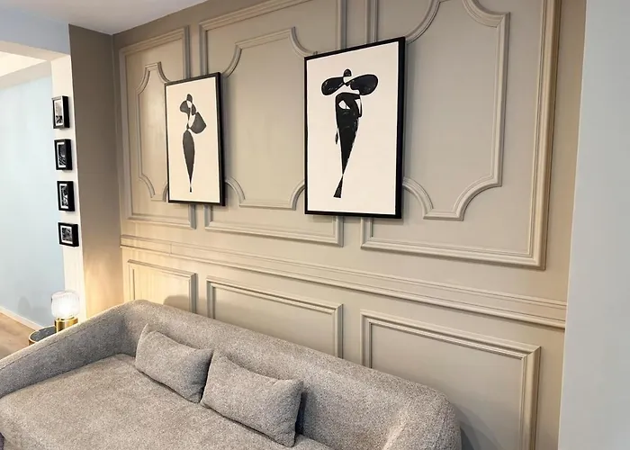 Apartman Charming In The Center Of *